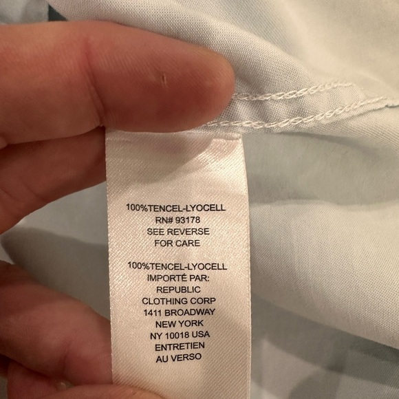 Elie Light Blue Button-Up Shirt Women's S/P - Picture 7 of 7